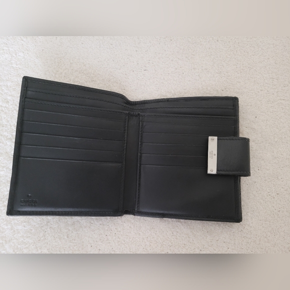 Gucci Wallet - Picture 4 of 4